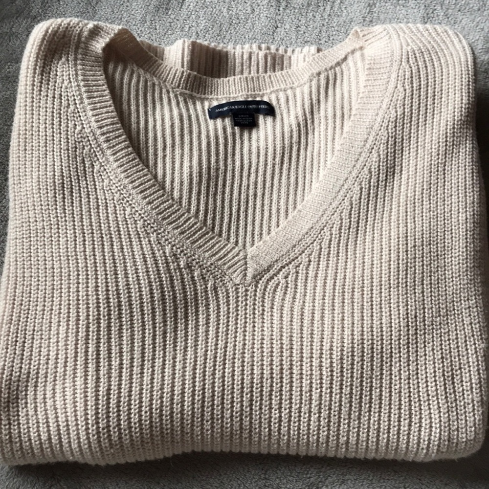 American Eagle Sweater